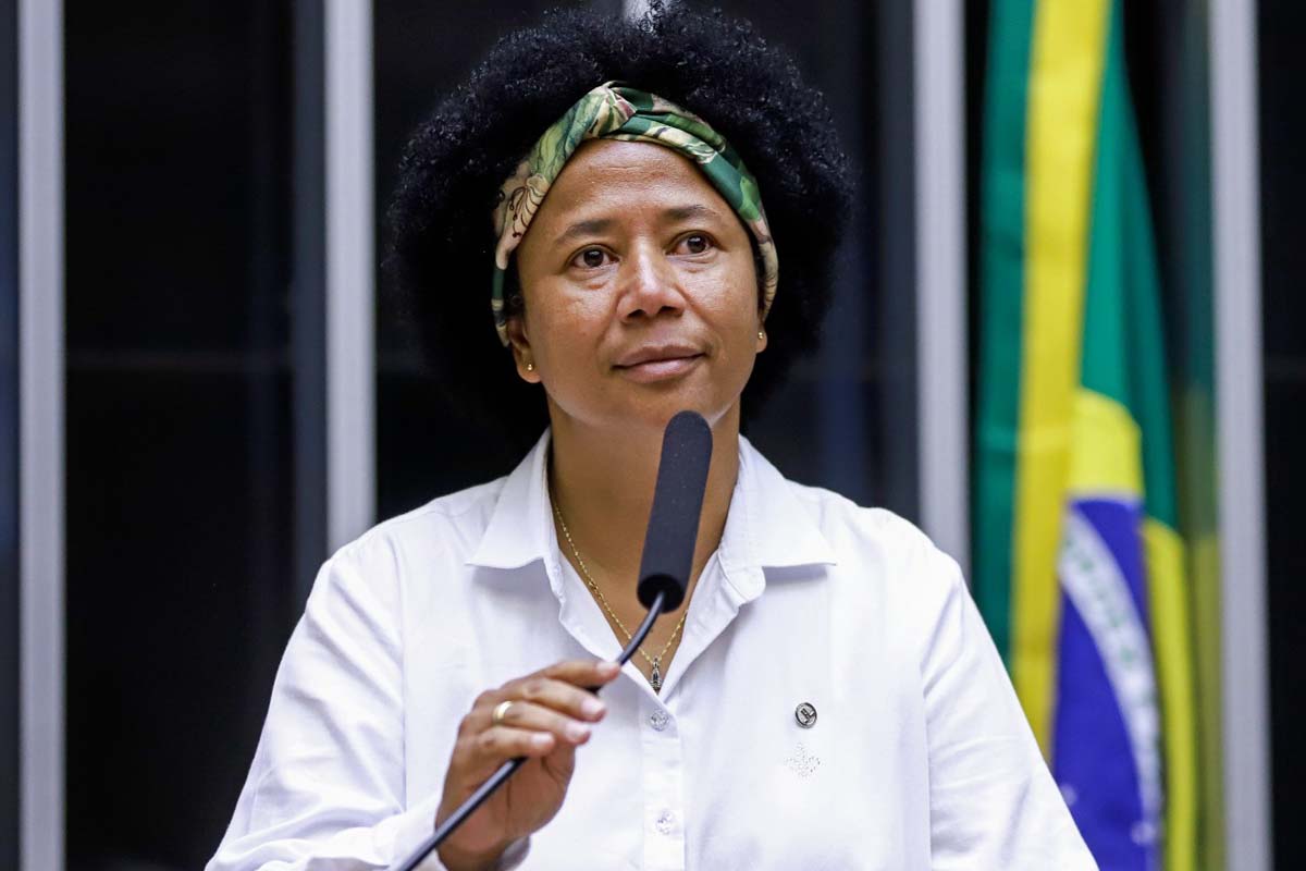 Sílvia Cristina confirma que PEC 47 será votada na CCJ da Câmara hoje