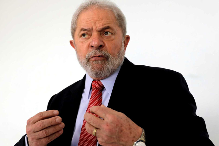 Lula presta depoimento sobre suposta mesada a irmão