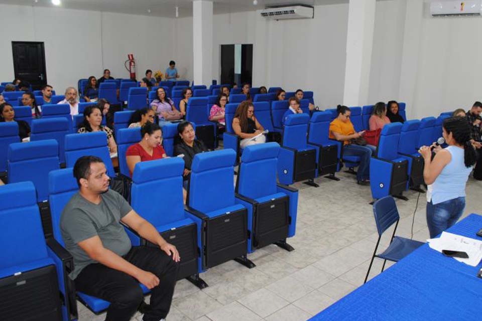 Diretores e vices são capacitados sobre execução de recursos em escolas