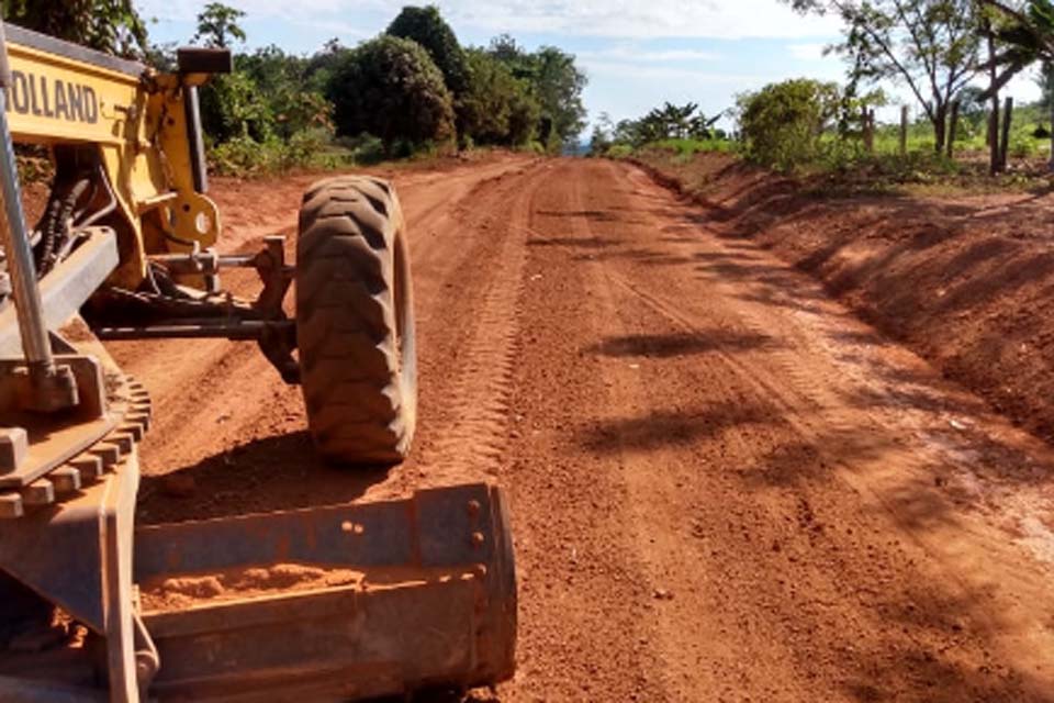 Porto Velho: Semagric segue trabalhando na recuperação de estradas