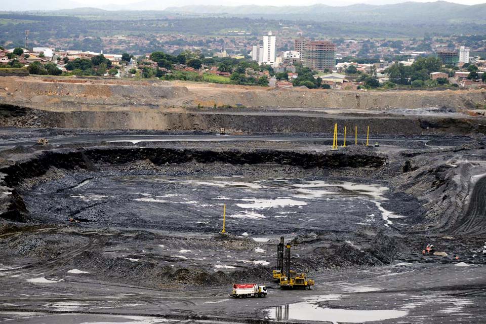 PGR se mostra contra aprovação automática de atividades de mineração