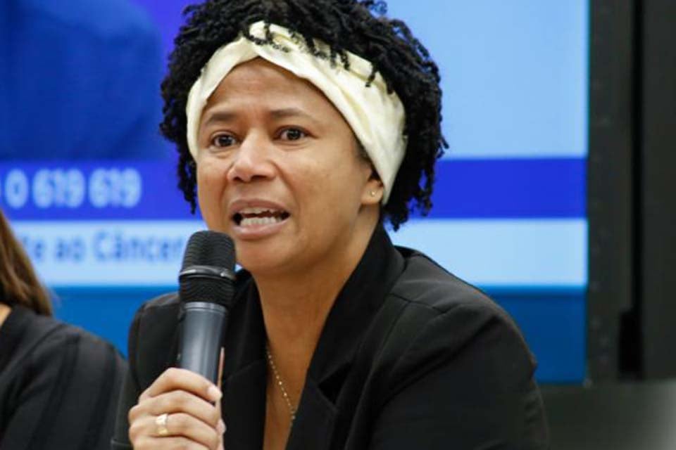 Projetos da deputada Sílvia Cristina de proteção da prematuridade avançam na Câmara