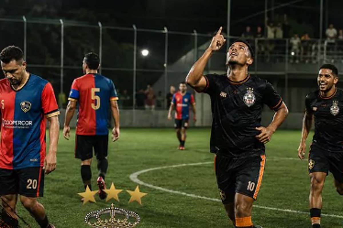 Em jogaço decidido no fim, Real Porto vence Destaque/Pumas e avança à semifinal da Copa Regional