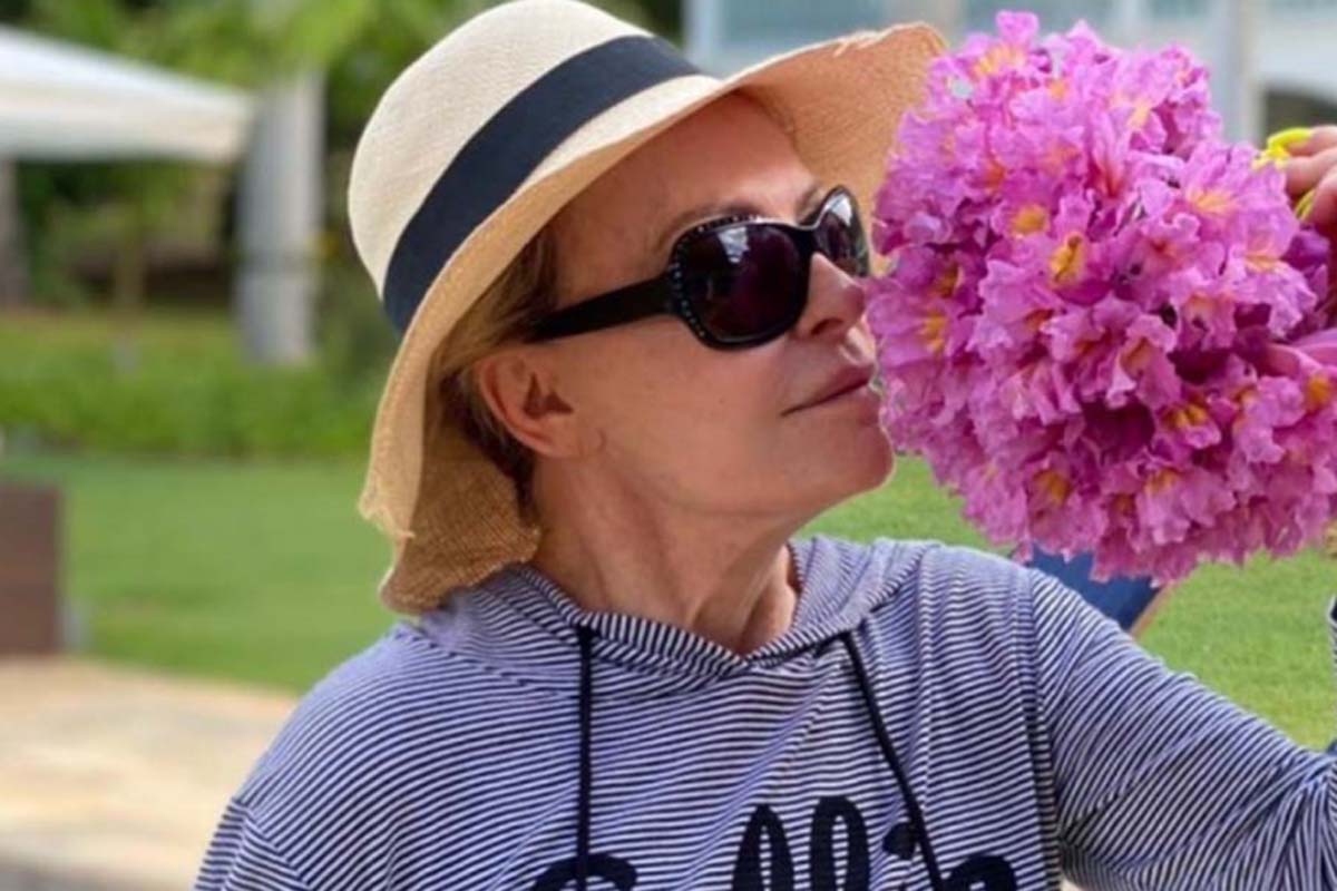Ana Maria se emociona ao relembrar câncer: 