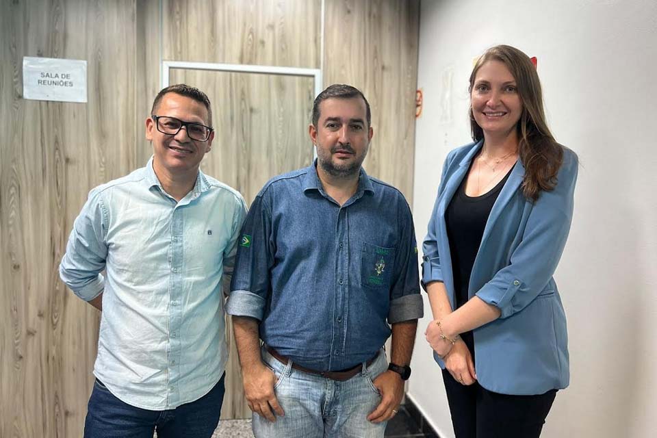 Deputada Lebrinha intermedia reunião com Idaron para facilitar a emissão de NF do Produtor Rural em São Miguel do Guaporé