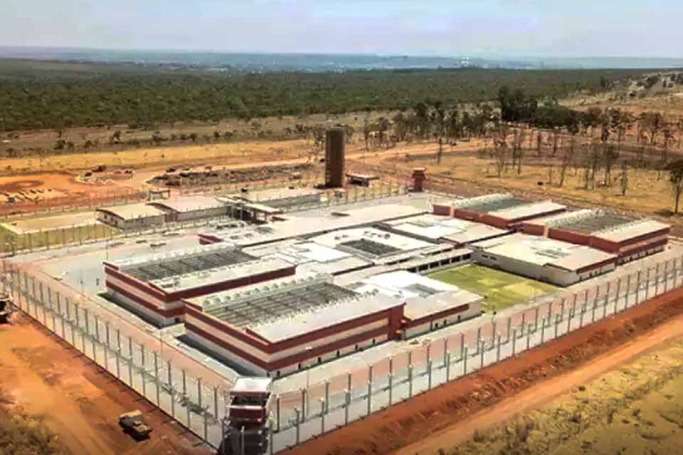 Sete líderes do Comando Vermelho vão para prisões federais