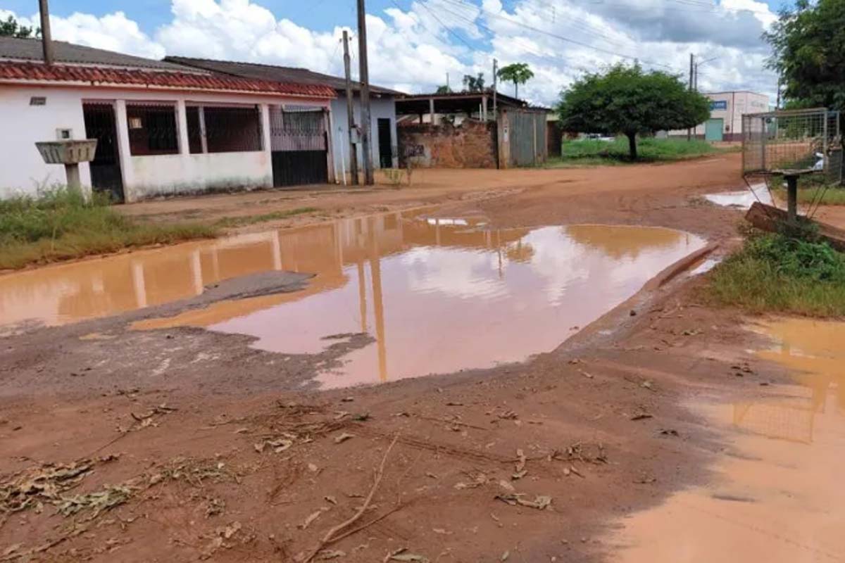 Moradores do bairro Liberdade cobram melhorias  em trecho crítico  na avenida Domingos Correia de Araújo