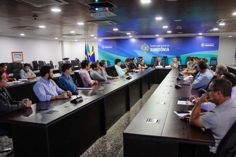 Idaron apresenta balanço das ações executadas para suspensão da vacina contra febre aftosa