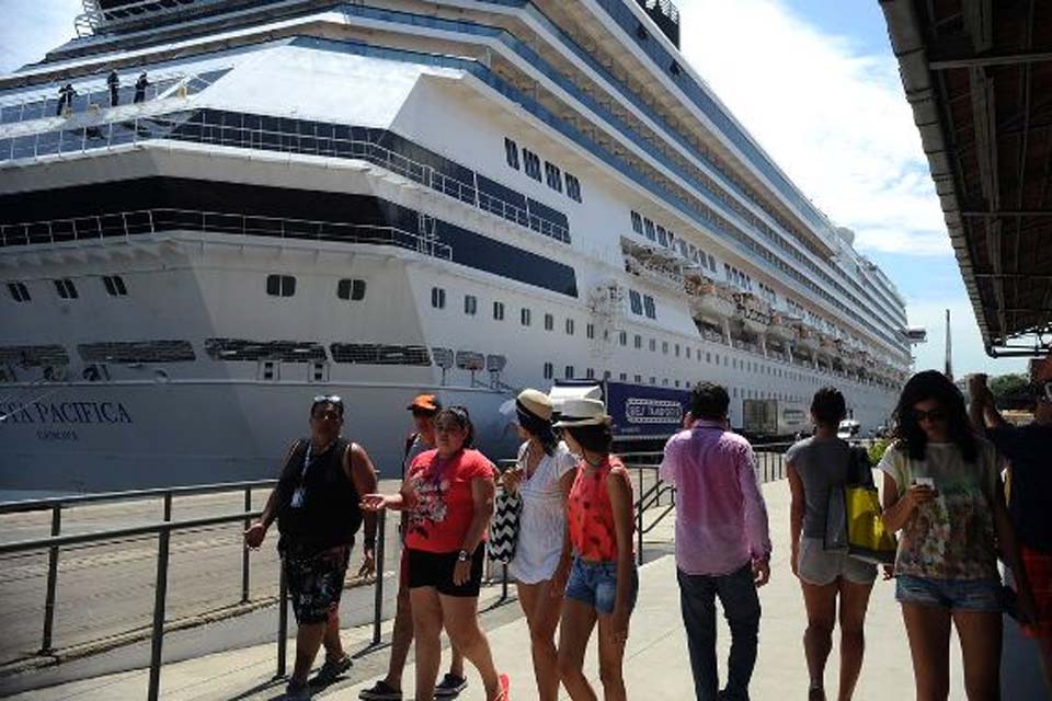 Anvisa flexibiliza regras de embarque em navios de cruzeiro