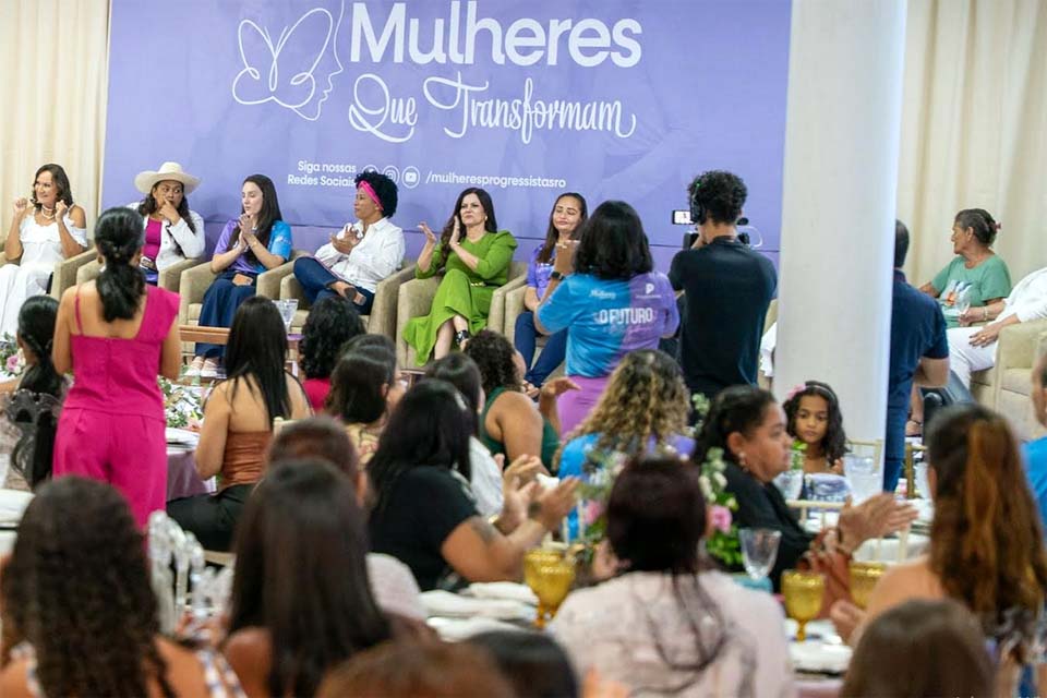 Sílvia Cristina recebe a presidente nacional do Mulheres Progressistas, em grande evento homenageando as mulheres