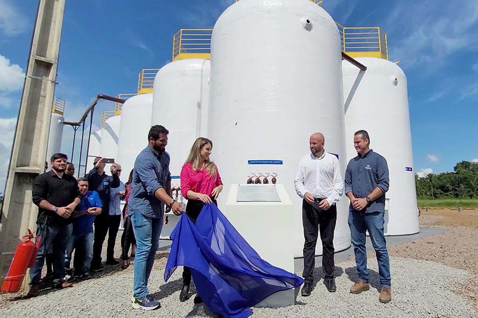 Prefeita Carla Redano celebra avanços com inauguração de Estação de Tratamento de Esgoto em Ariquemes