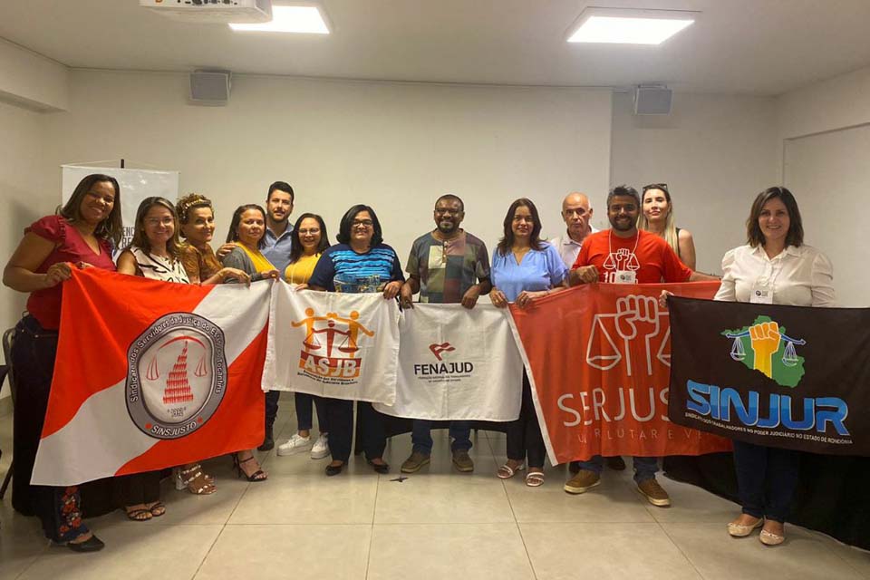 Presidente do SINJUR e Coordenadora da Região Norte da Fenajud conduz o VIII Encontro da Região Norte na cidade de Palmas-TO