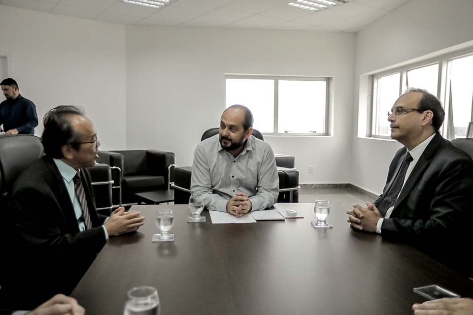 Presidente da ALE-RO Laerte Gomes recebe cúpula do Tribunal de Justiça de Rondônia durante visita institucional