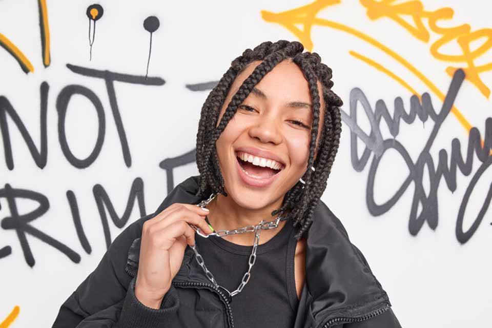 Como montar looks monocromáticos estilosos no streetwear