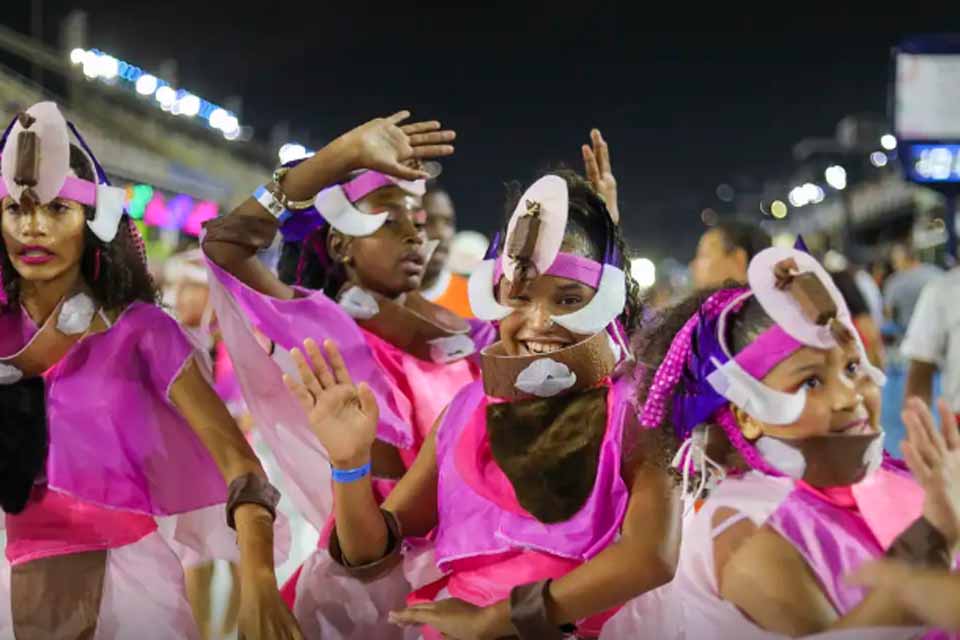 Escolas mirins se apresentarão nos ensaios na Marques de Sapucaí