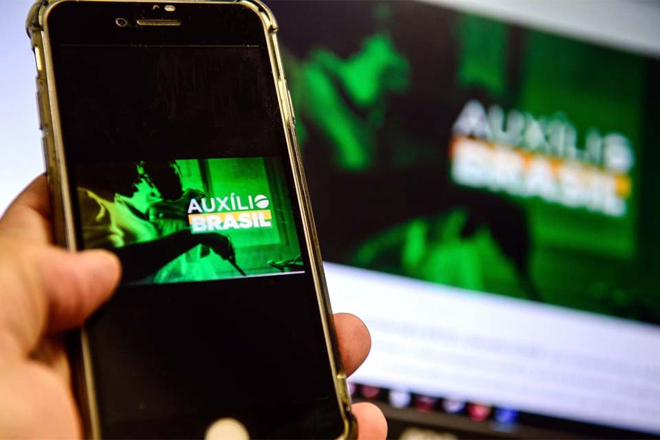 Caixa paga Auxílio Brasil a beneficiários com  Número de Inscrição Social final 9