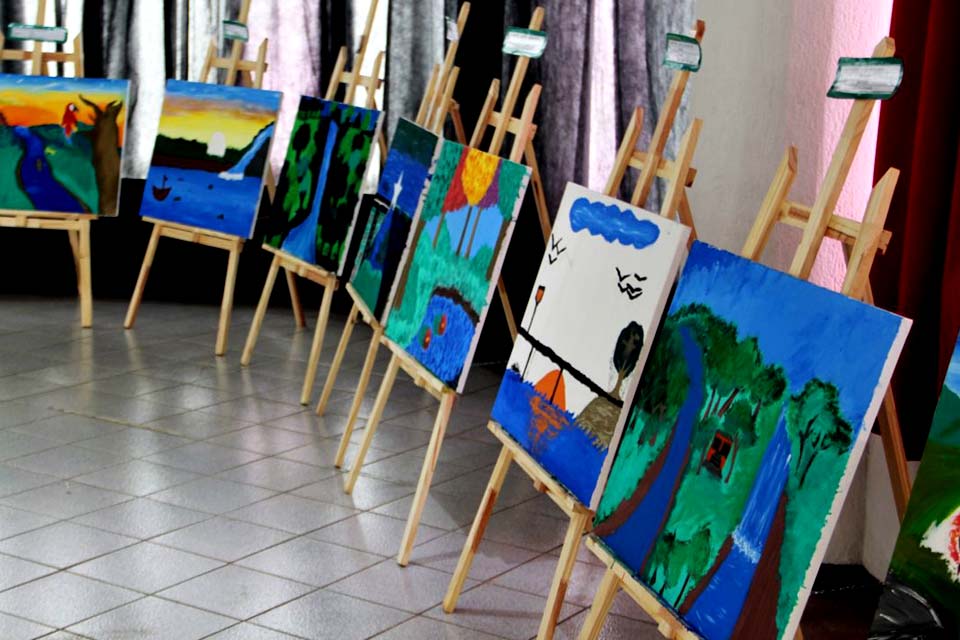 Obras de arte do concurso Rondônia e suas Belezas Naturais continuam em exposição na Casa de Cultura, em Porto Velho