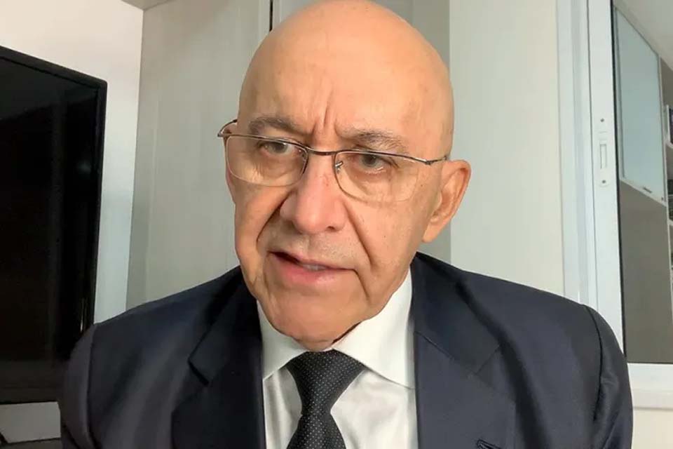 Senador Confúcio Moura confirma recursos para educação e saúde de municípios de  Rondônia 