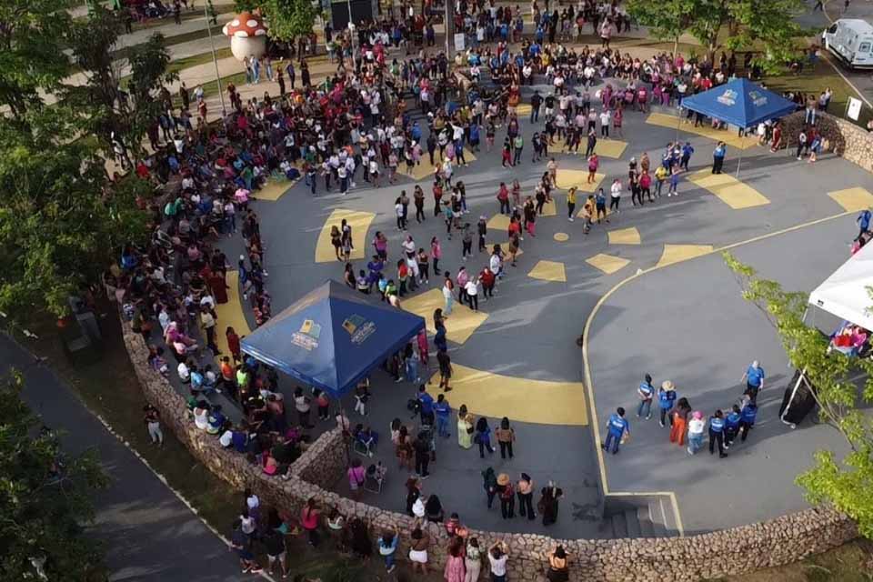 Evento em homenagem ao Dia do Professor envolve mais de 3 mil servidores da Educação