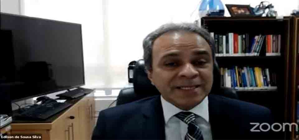 Membro do TCE-RO, representando a ATRICON em evento do MEC e UnB sobre educação básica no Brasil