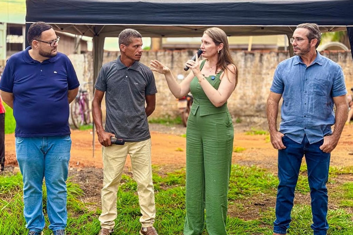 Vista Alegre recebe caminhão caçamba com apoio da deputada Lebrinha