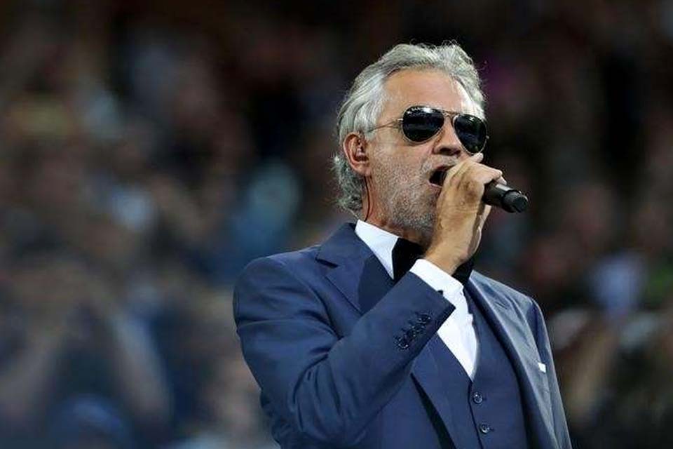 Tenor Andrea Bocelli cantará na Catedral de Milão vazia 
