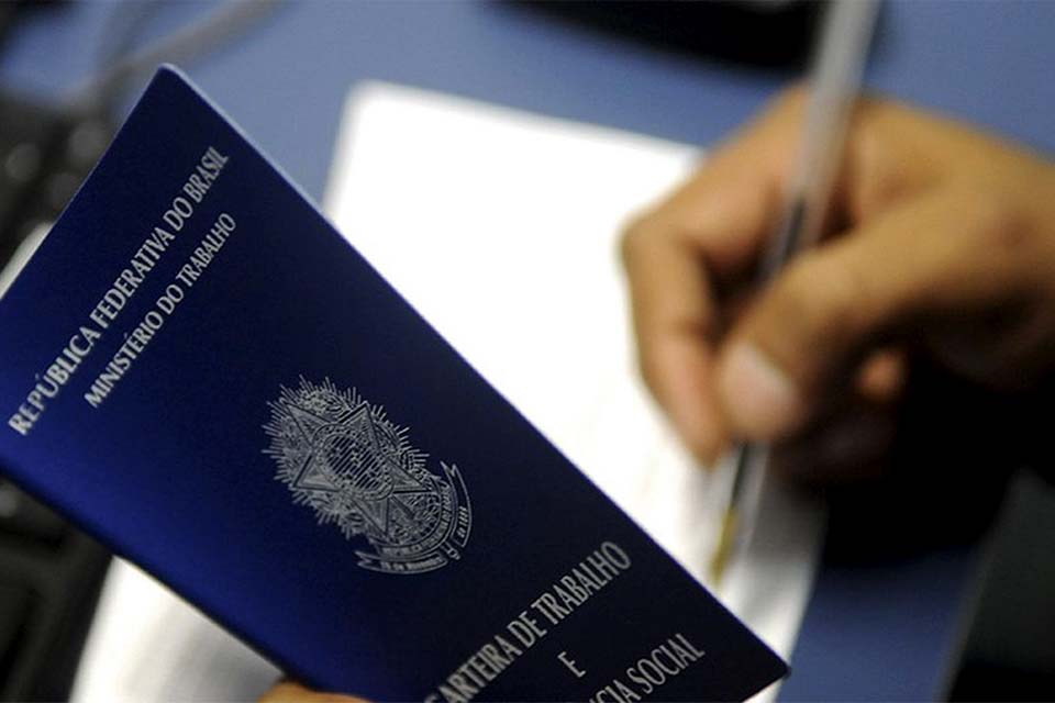 61% dos municípios brasileiros apresentaram aumento no número de empregos em março; aponta CNM