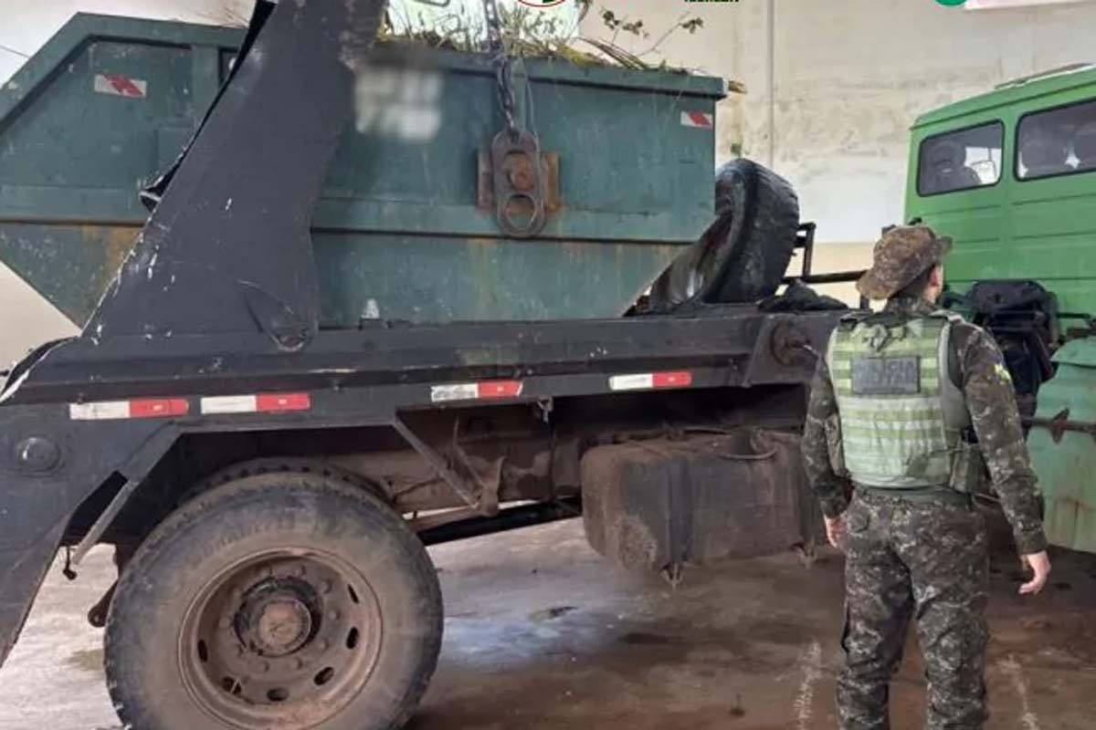 Polícia Ambiental flagra descarte irregular de resíduos e autua responsáveis em Rolim de Moura