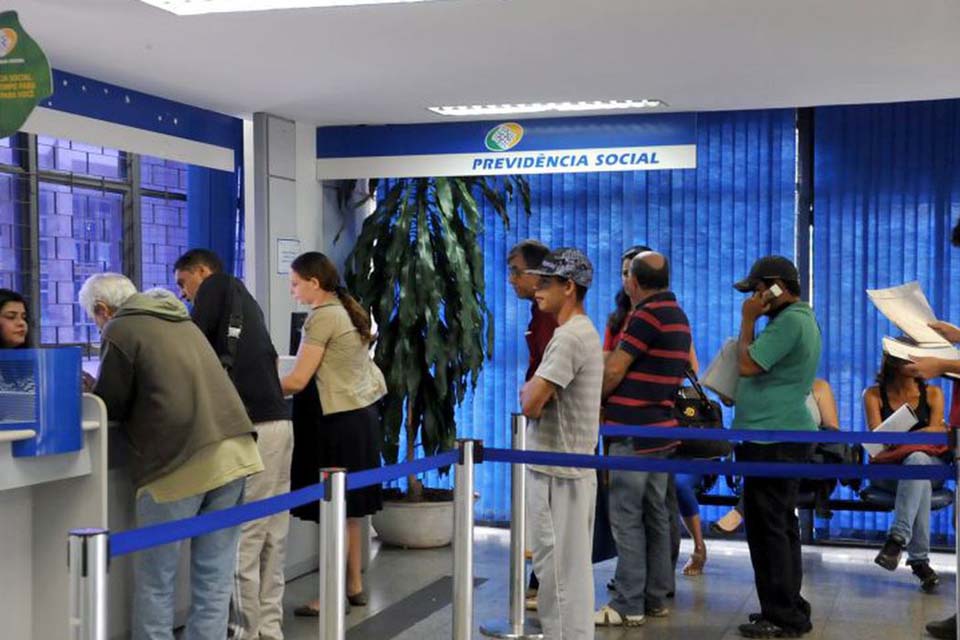 Publicada portaria que reajusta em 4,48% benefícios do INSS