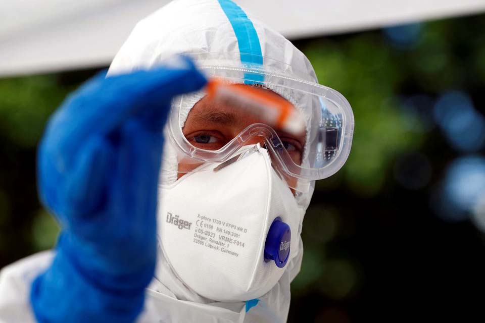 Mais de 50% dos adultos têm fator de risco para ter covid-19 grave