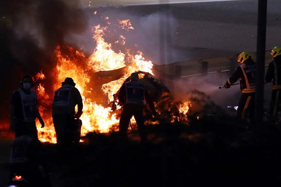 Romain Grosjean passará mais uma noite no hospital antes de ter alta