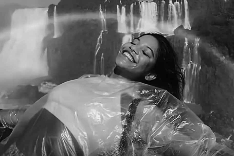 Parque de vulcão onde Juliana Marins morreu na Indonésia reabre trilha