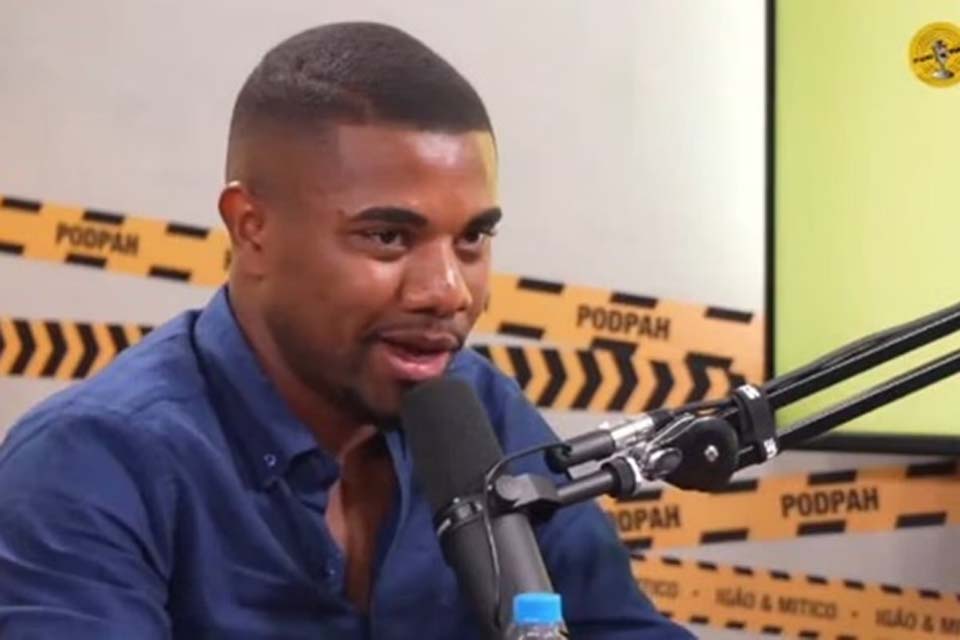 Solteiro, Davi diz que recebe muitas cantadas: “Venha ver o bebê”