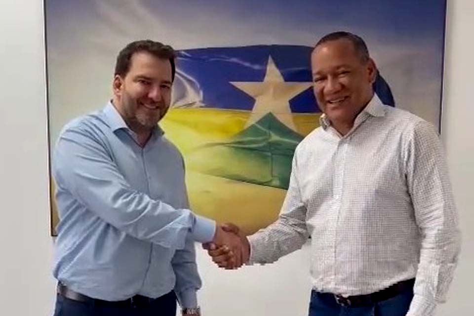 Presidente da Assembleia Legislativa, deputado Alex Redano anuncia R$ 300 mil para iluminação em LED no estádio Gentil Valério