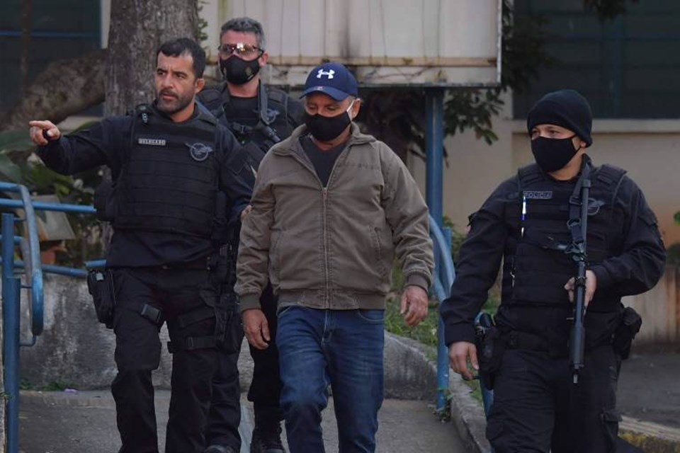 Fabrício Queiroz, ex-assessor Flávio Bolsonaro, é preso em Atibaia, interior de São Paulo