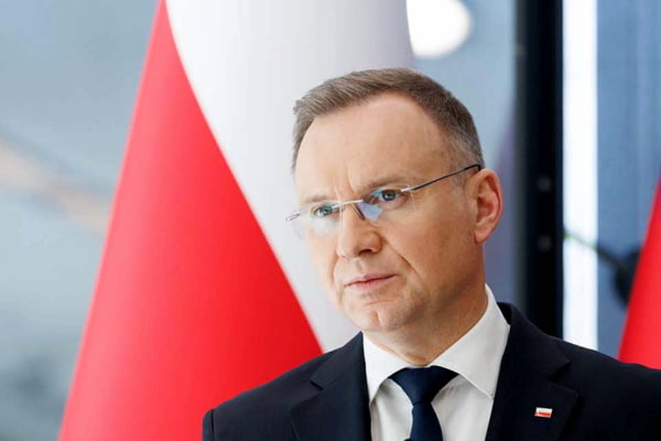 Presidente da Polônia, Andrzej Duda, diz que país pode receber armas nucleares