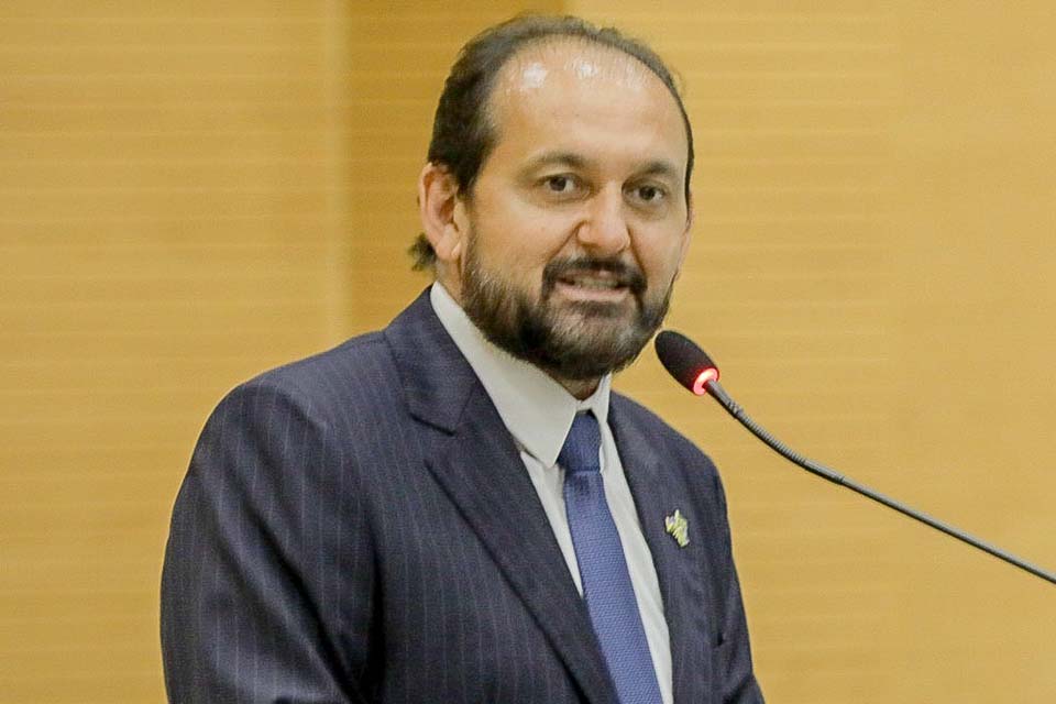 Governador sanciona Lei de Laerte Gomes, e produtor poderá buscar empréstimo nos bancos apresentando gado como garantia
