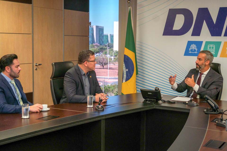 Após a confirmação da duplicação da BR, governador Marcos Rocha articula no Dnit obras na Expresso Porto e BR-421
