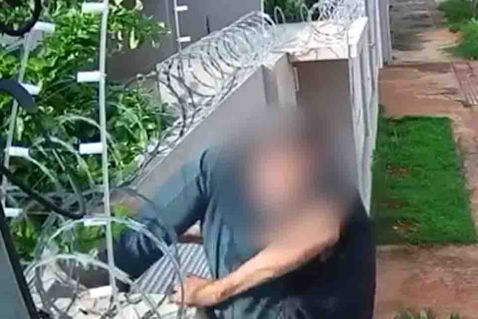 Homem é preso após invadir empresa em construção para furtar