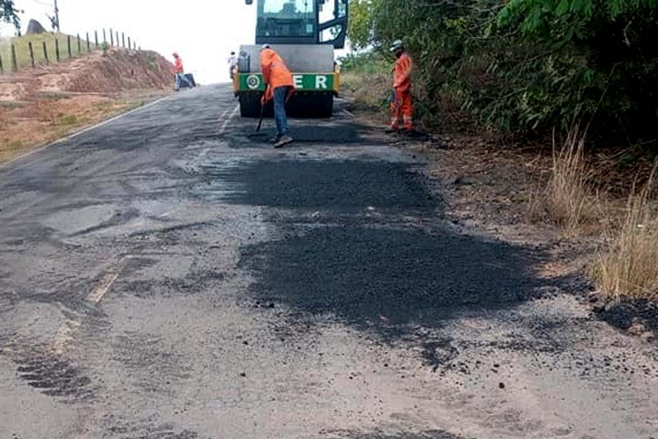 Manutenção da pavimentação asfáltica da Rondovia 494 é concluída, entre o trevo da RO-010 e o município