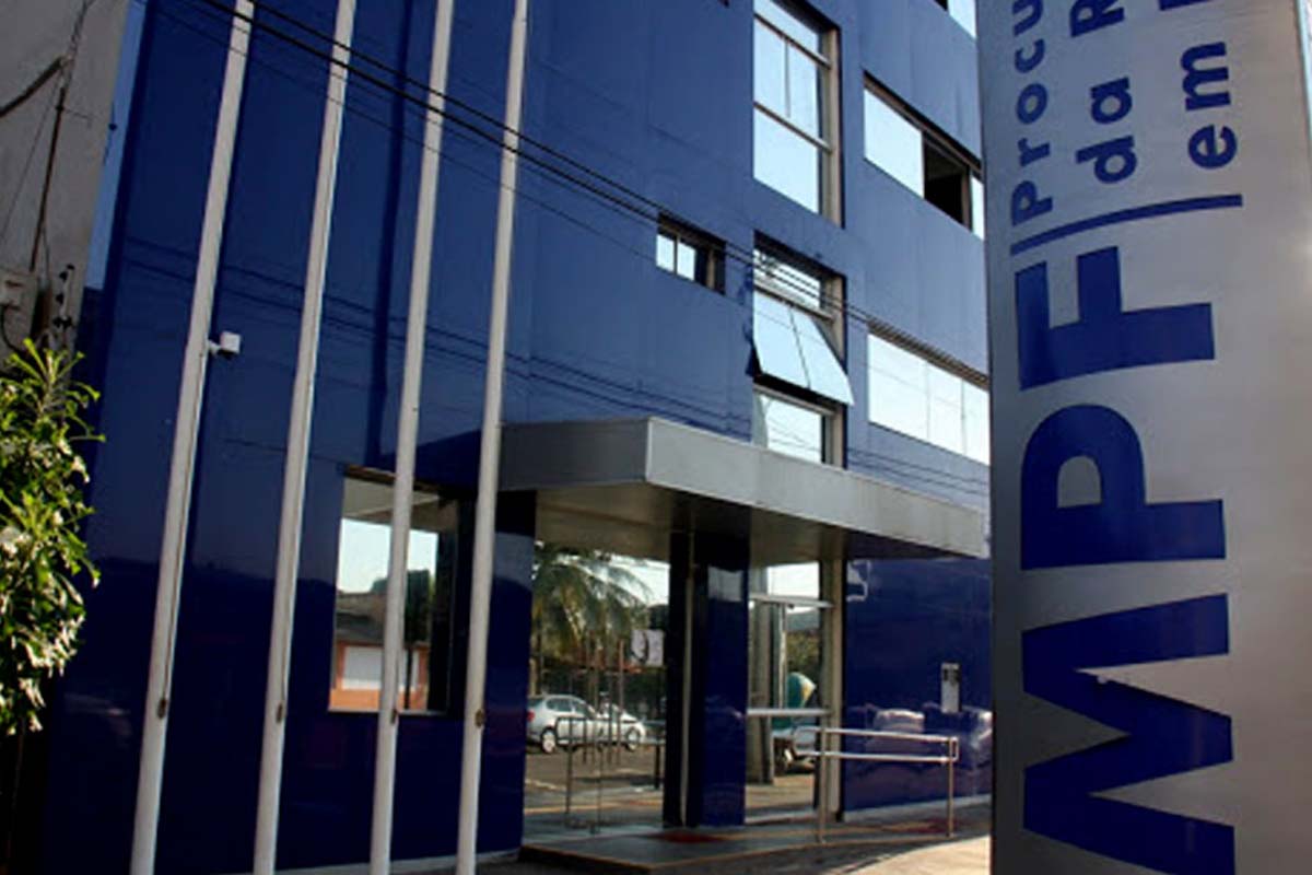 Após recomendação do MPF, Caixa garante acesso de pessoas com qualquer tipo de bengala nas agências em Rondônia
