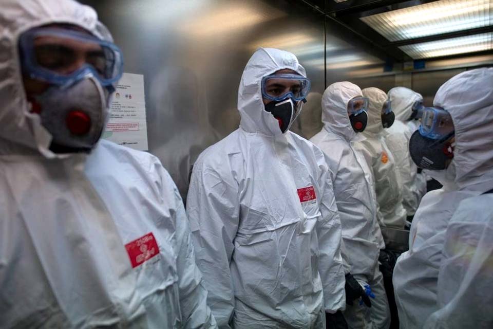 Espanha registra recordes 832 mortes em 24 horas