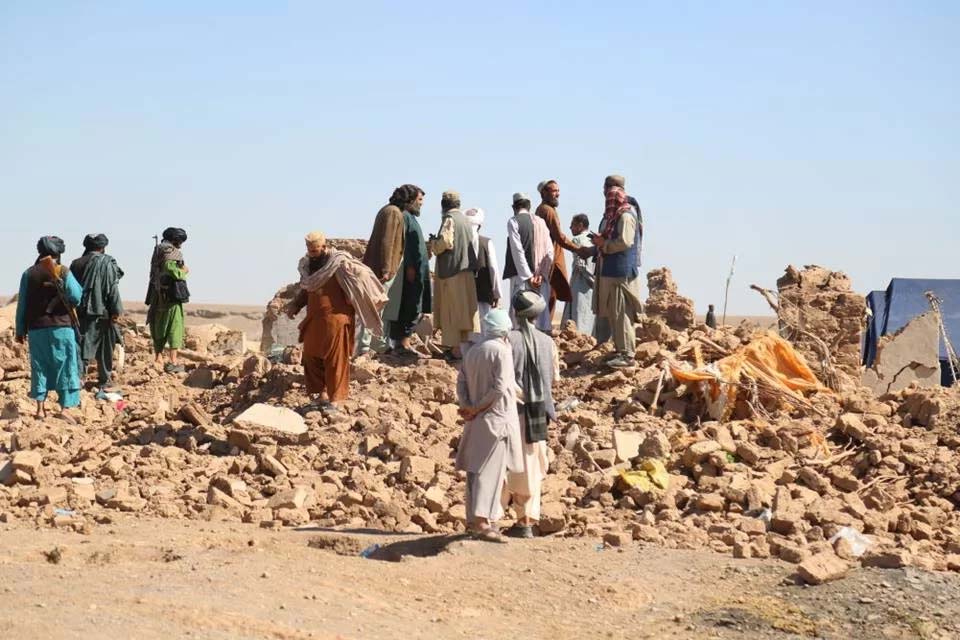 Novo terremoto atinge Afeganistão; tremores já mataram mais de 1 mil