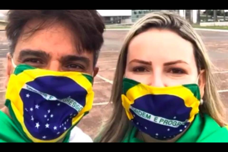 VÍDEO - Guilherme de Pádua participa de ato pró-Bolosonaro: 'O Brasil precisa mudar'