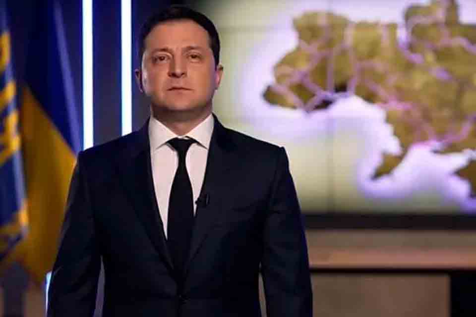 Presidente da Ucrânia manda recado para Russia e diz não ter medo de nada nem ninguém