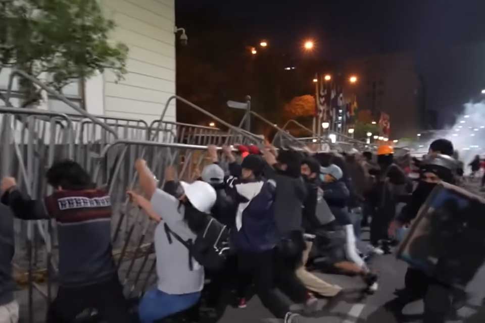 Ministério Público do Peru apura morte de manifestante em protesto contra governo em Lima