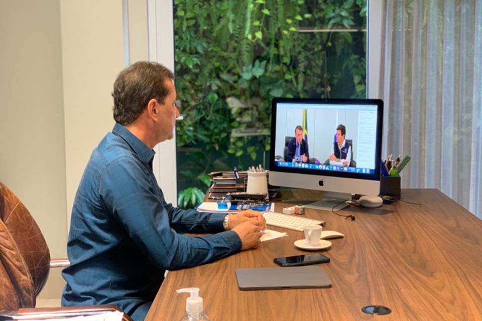 Prefeito participa de videoconferência com prefeitos das capitais e presidente Jair Bolsonaro para adotar medidas contra o coronavírus