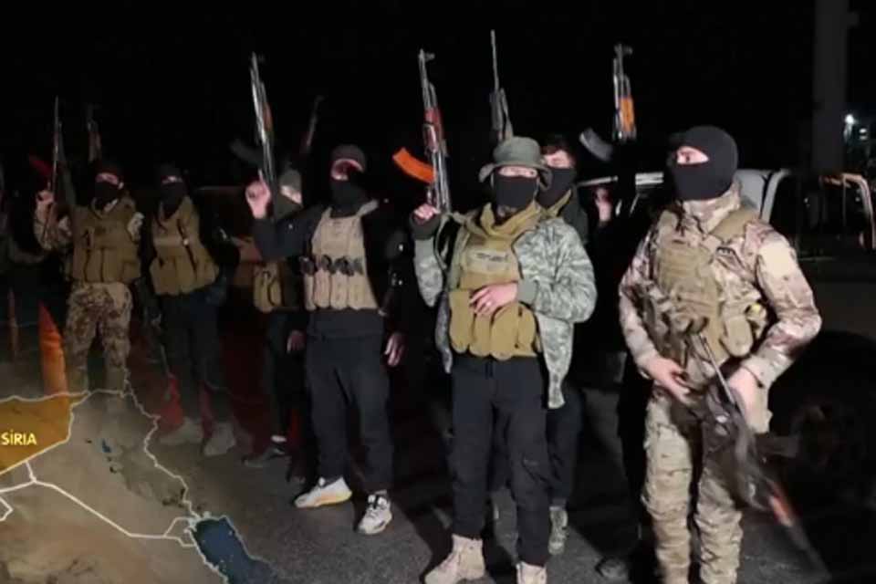 Cerca de 1.500 integrantes do Estado Islâmico fogem de prisão na Síria, diz agência