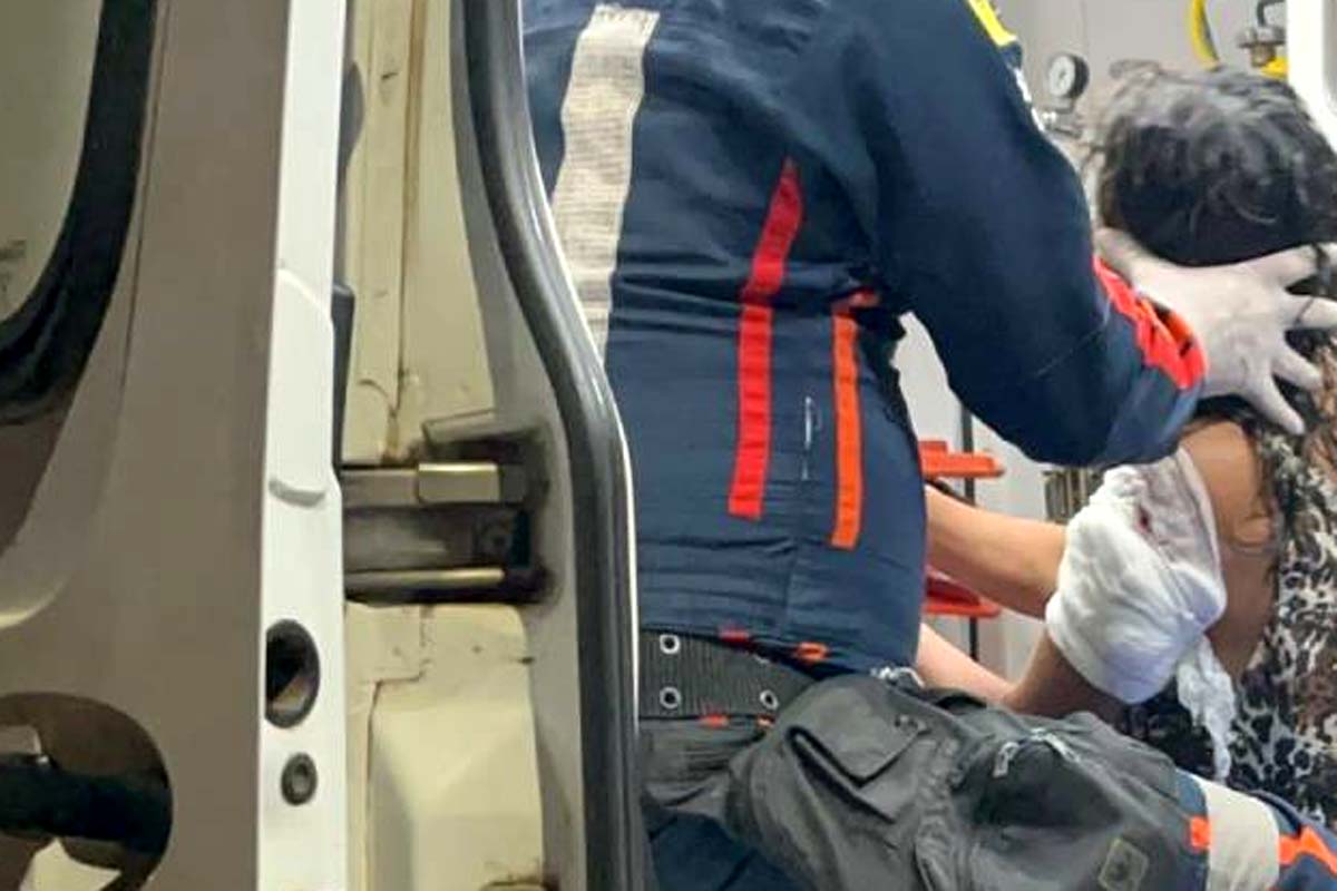 Polícia Militar é acionada após mulher ser esfaqueada na zona leste