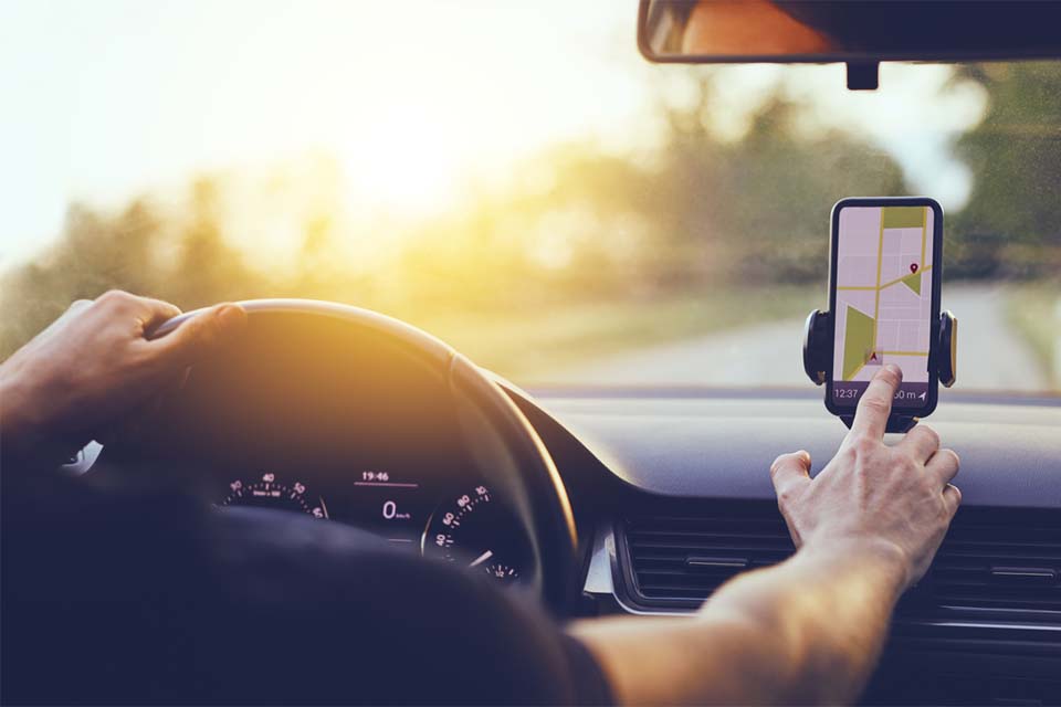 Motorista de aplicativo tem direito à devolução de taxas cobradas indevidamente por efeitos de lei inconstitucional